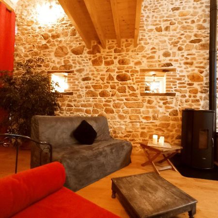 La Grange De Marie A St Angel - Magnifique Grange Renovee En Loft Pour 1 A 6 Pers Villa Saint-Angel  Dış mekan fotoğraf