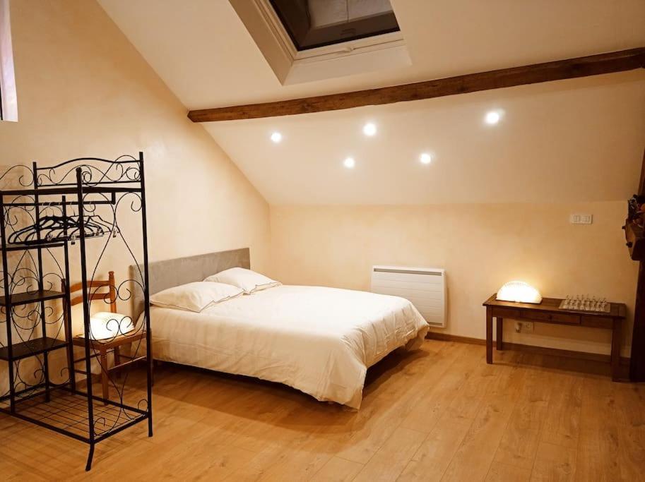 La Grange De Marie A St Angel - Magnifique Grange Renovee En Loft Pour 1 A 6 Pers Villa Saint-Angel  Dış mekan fotoğraf